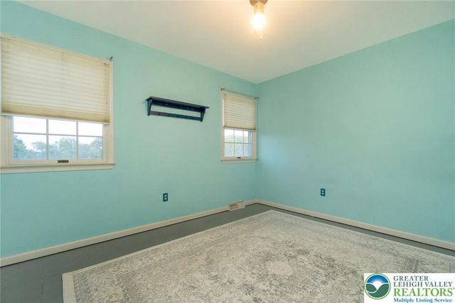 3824 E View Drive, North Whitehall Twp, PA 18069