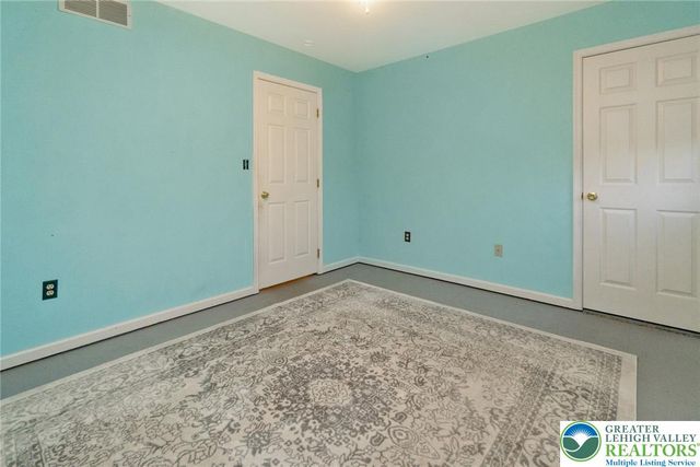 3824 E View Drive, North Whitehall Twp, PA 18069
