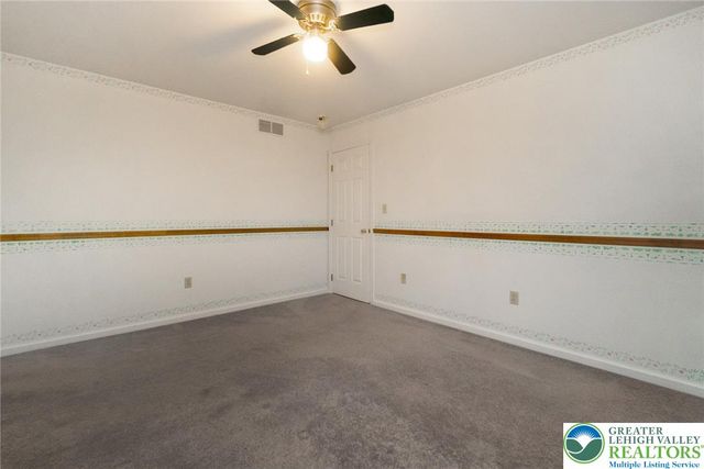 3824 E View Drive, North Whitehall Twp, PA 18069