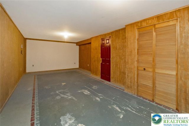3824 E View Drive, North Whitehall Twp, PA 18069