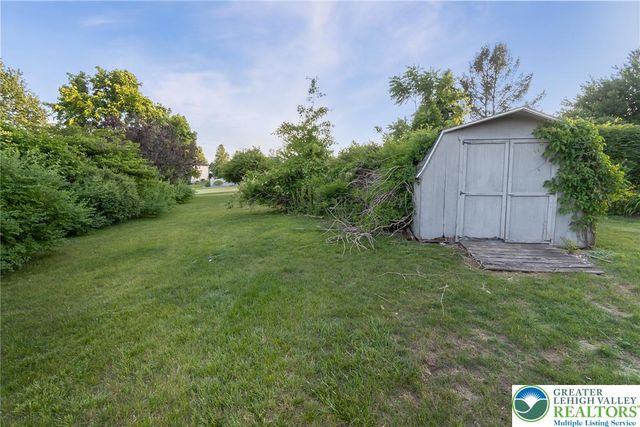 3824 E View Drive, North Whitehall Twp, PA 18069