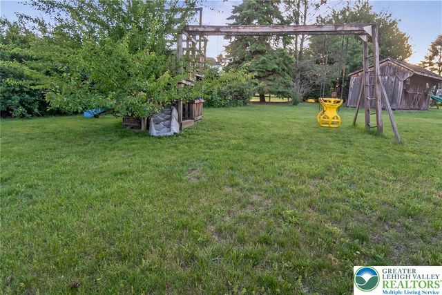 3824 E View Drive, North Whitehall Twp, PA 18069