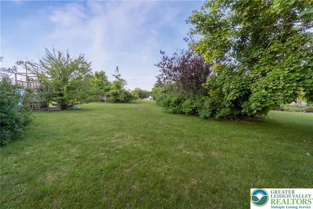 3824 E View Drive, North Whitehall Twp, PA 18069