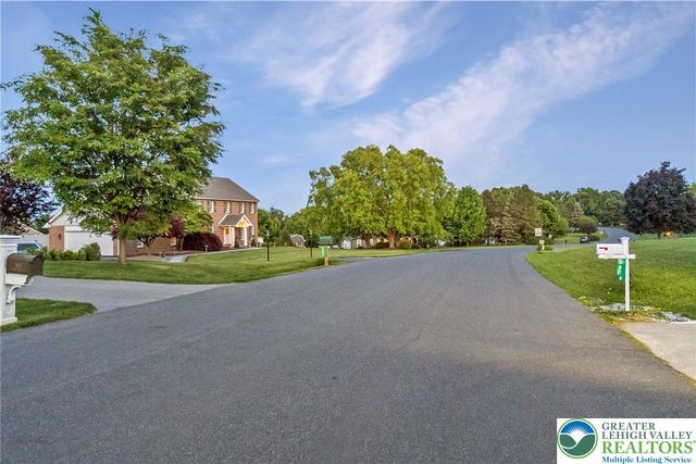 3824 E View Drive, North Whitehall Twp, PA 18069