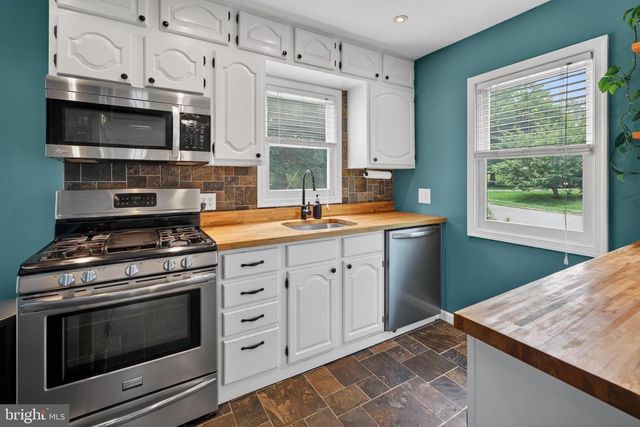 148 EVERGREEN ST, Mount Holly, NJ 08060
