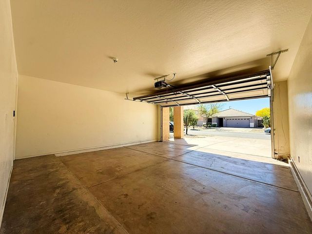 177 S 151st Avenue, Goodyear, AZ 85338