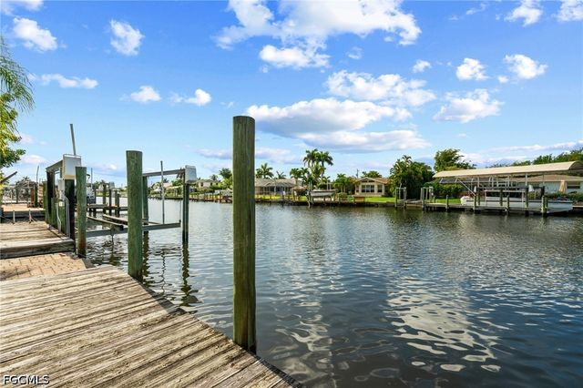 1928 Savona PKWY, Cape Coral, FL 33904