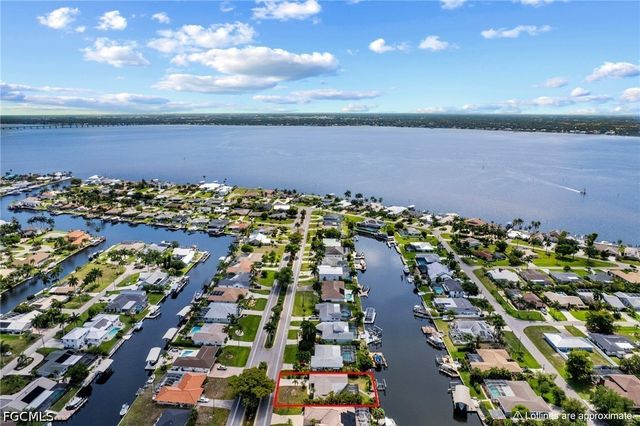 1928 Savona PKWY, Cape Coral, FL 33904