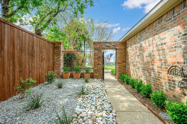 4209 Sexton Lane, Dallas, TX 75229