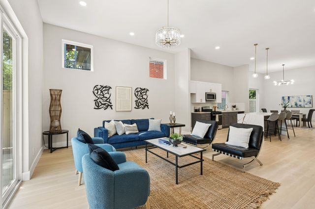 3604 Colonial Avenue, Dallas, TX 75215
