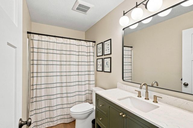 315 William Lake Shore Drive, Waconia, MN 55387