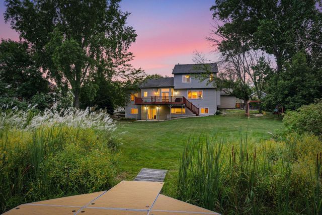 315 William Lake Shore Drive, Waconia, MN 55387