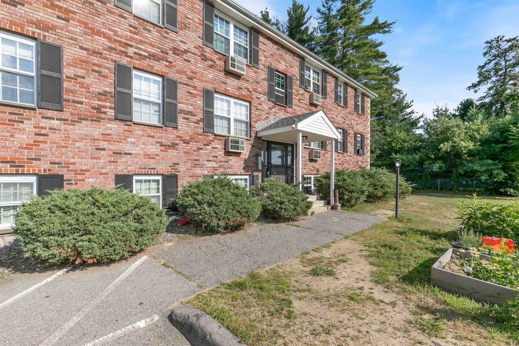 54 Westville Rd Unit 3, Plaistow, NH 03865