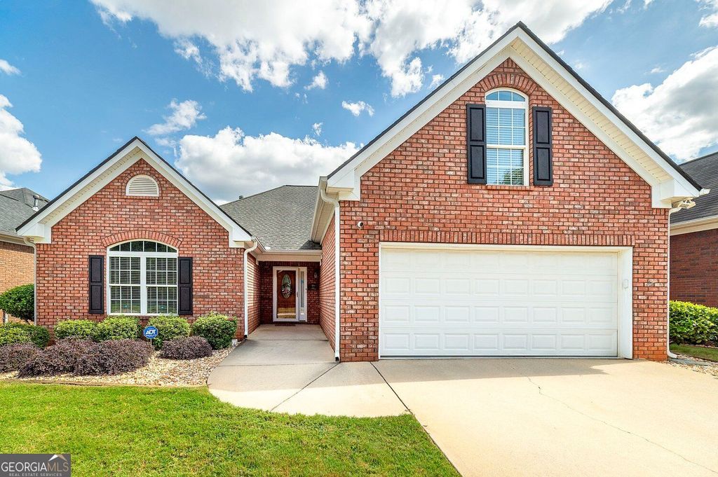 237 Prominent Loop, Mcdonough, GA 30253 — exterior