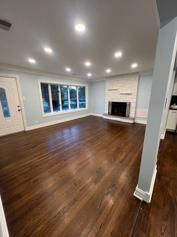 16W318 95th Place, Burr Ridge, IL 60527