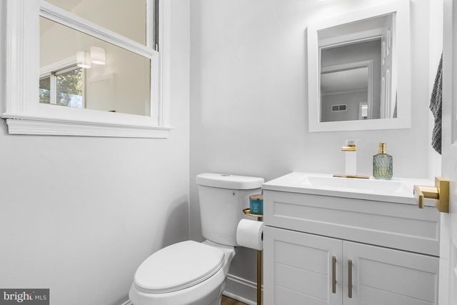 6 ALDEE LN, Wilmington, DE 19809