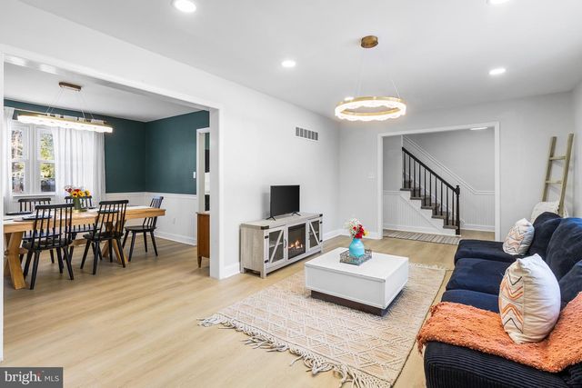 6 ALDEE LN, Wilmington, DE 19809