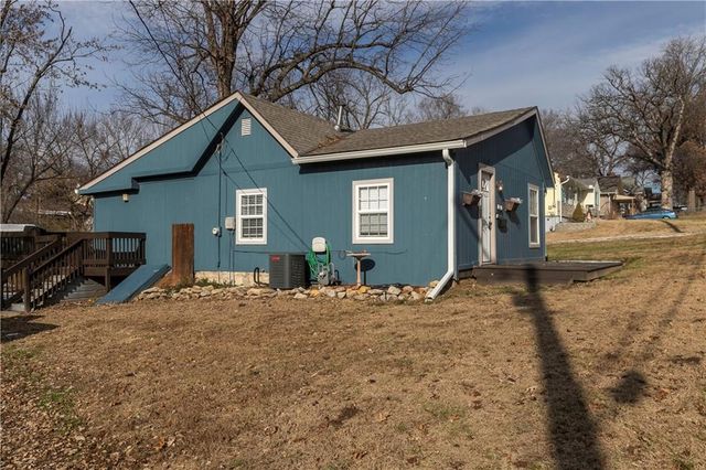 152 Cornell Avenue, Bonner Springs, KS 66012
