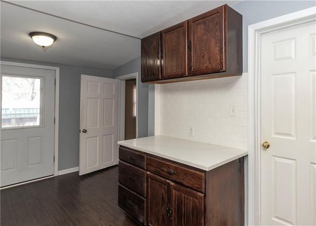 152 Cornell Avenue, Bonner Springs, KS 66012