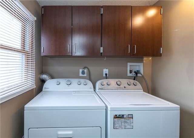 152 Cornell Avenue, Bonner Springs, KS 66012