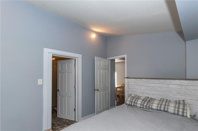 152 Cornell Avenue, Bonner Springs, KS 66012