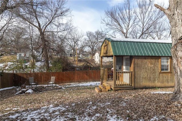 152 Cornell Avenue, Bonner Springs, KS 66012