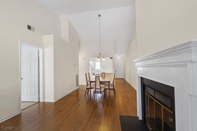 20 Alexandria Way, Bernards Twp., NJ 07920