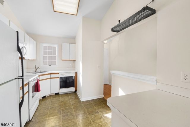 20 Alexandria Way, Bernards Twp., NJ 07920