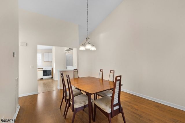 20 Alexandria Way, Bernards Twp., NJ 07920