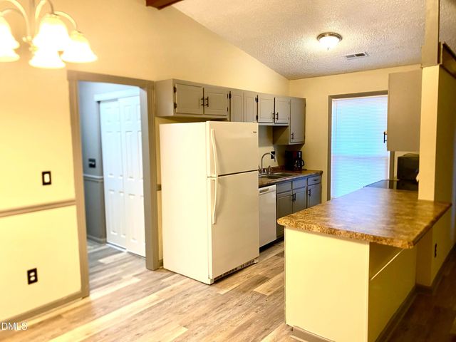 8 Druid Place, Durham, NC 27707
