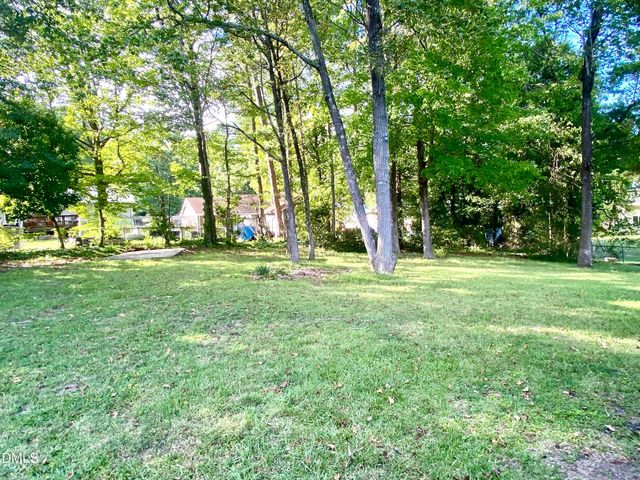 8 Druid Place, Durham, NC 27707