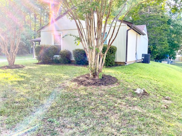 8 Druid Place, Durham, NC 27707