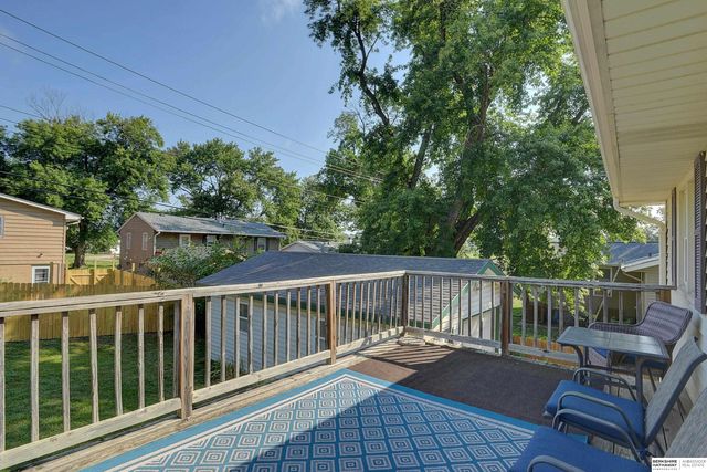 8616 Grover Street, Omaha, NE 68124