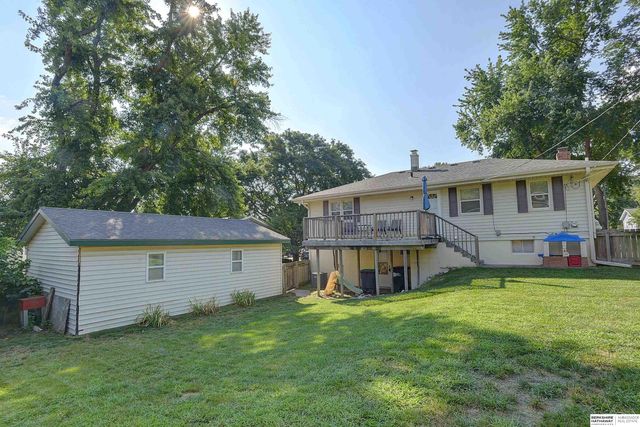 8616 Grover Street, Omaha, NE 68124