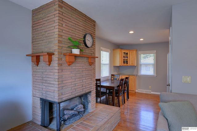 8616 Grover Street, Omaha, NE 68124