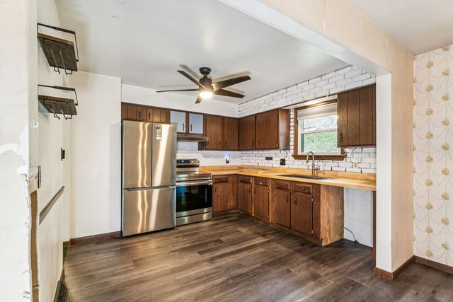 2955 Pine Grove ROAD, Industry, PA 15052