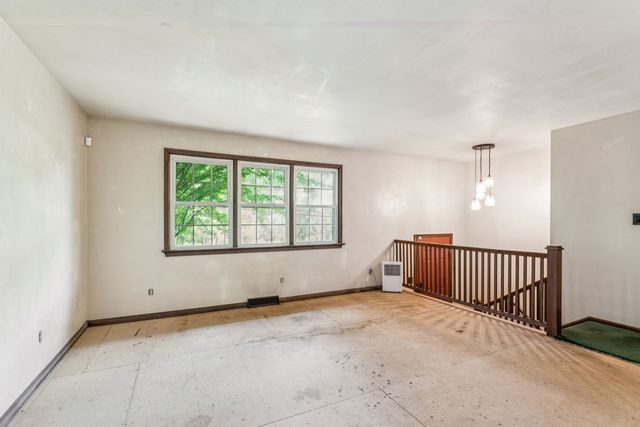2955 Pine Grove ROAD, Industry, PA 15052