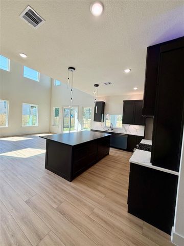 6018 Becky Lane, Pearland, TX 77584