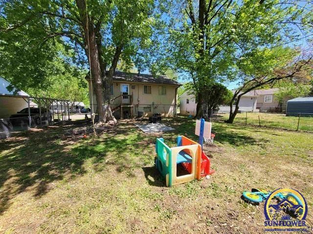 841 SE Brookside DR, Topeka, KS 66607