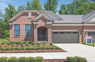 55834 Oak Pointe Drive, Shelby Charter Township, MI 48315