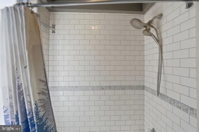 146 MELVALE ST, Philadelphia, PA 19125