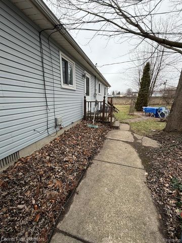 1033 Chopin Street, Troy, MI 48083