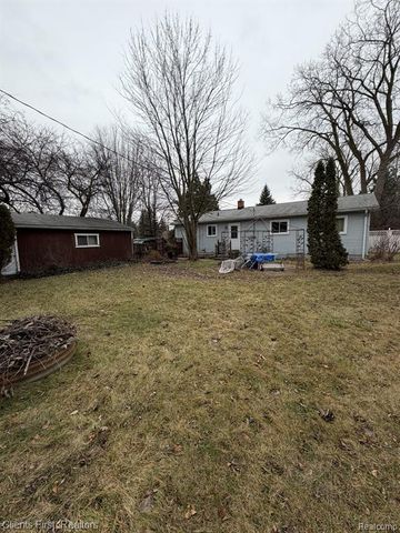 1033 Chopin Street, Troy, MI 48083