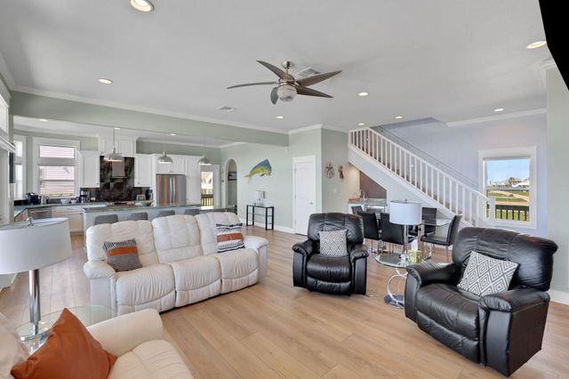 2396 Sand Drift Lane, Crystal Beach, TX 77650