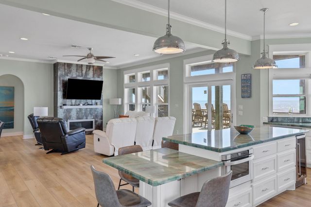 2396 Sand Drift Lane, Crystal Beach, TX 77650
