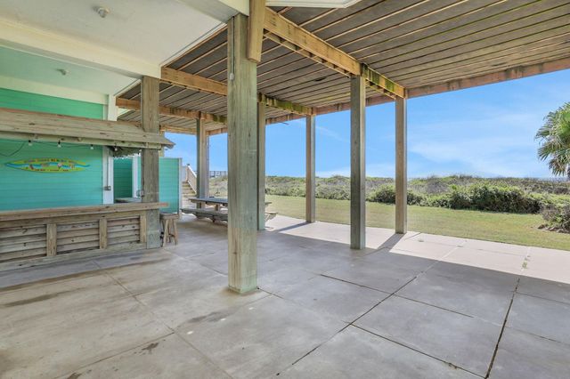2396 Sand Drift Lane, Crystal Beach, TX 77650