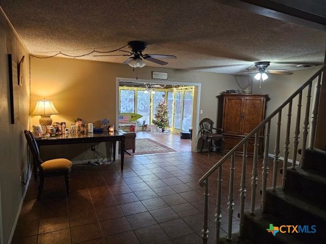101 N Crescent, Victoria, TX 77901