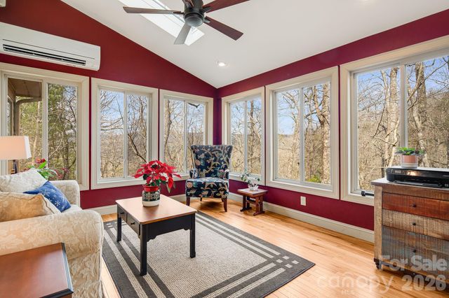 5584 Spring Road, Hendersonville, NC 28739