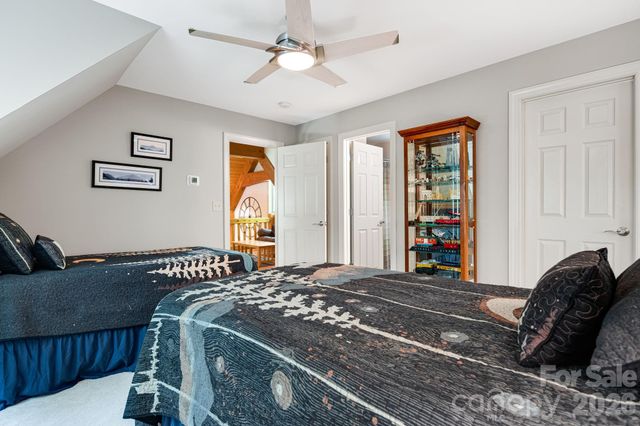 5584 Spring Road, Hendersonville, NC 28739