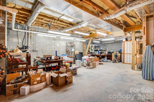 5584 Spring Road, Hendersonville, NC 28739